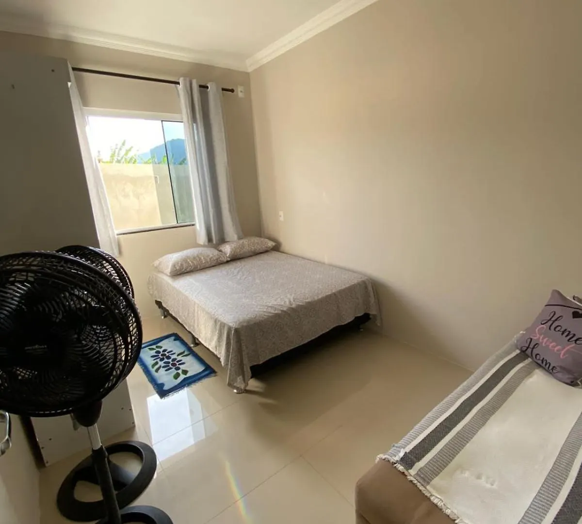 Casa Com 3 Dormitorios ボンビーニャス 別荘