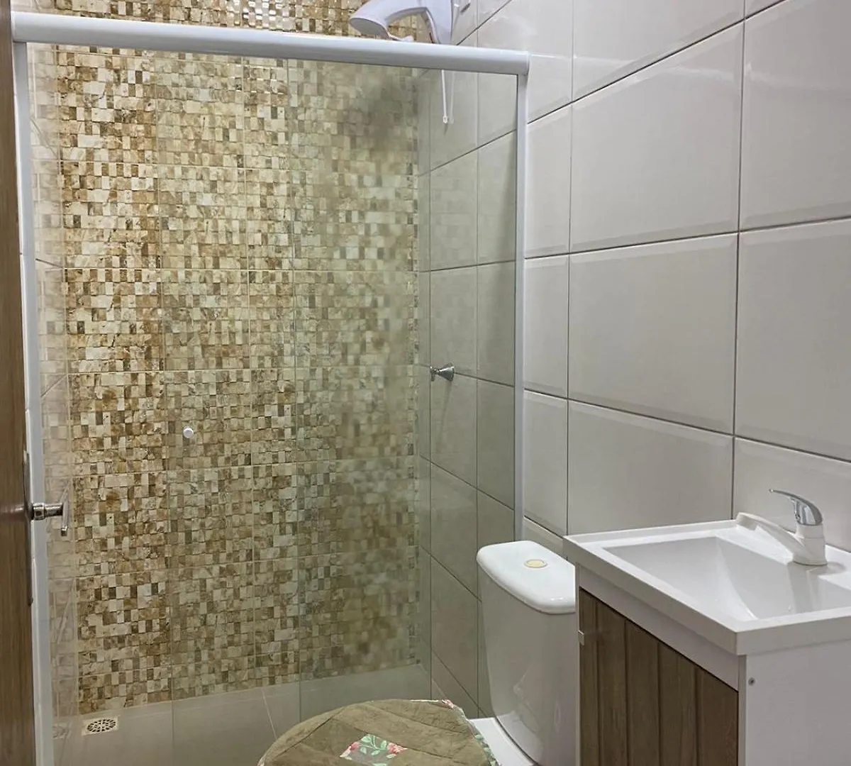 Casa Com 3 Dormitorios ボンビーニャス